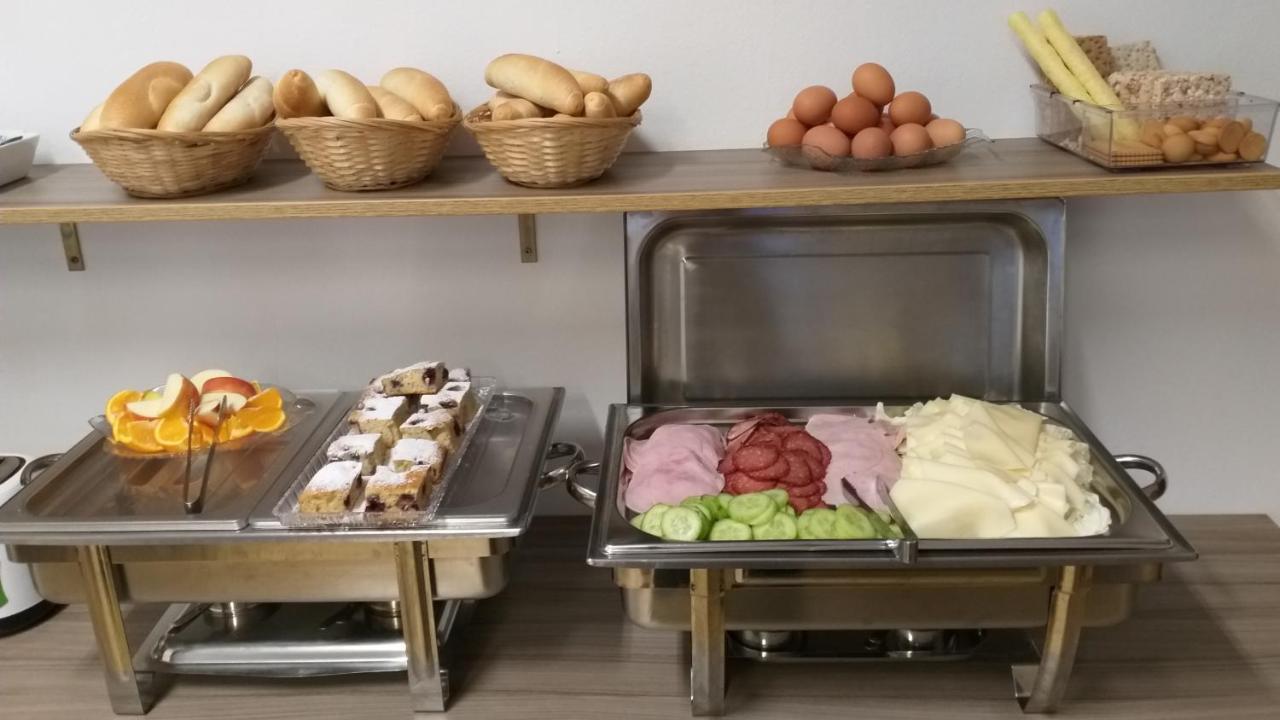 U Pohody Hotel Kovarska Luaran gambar