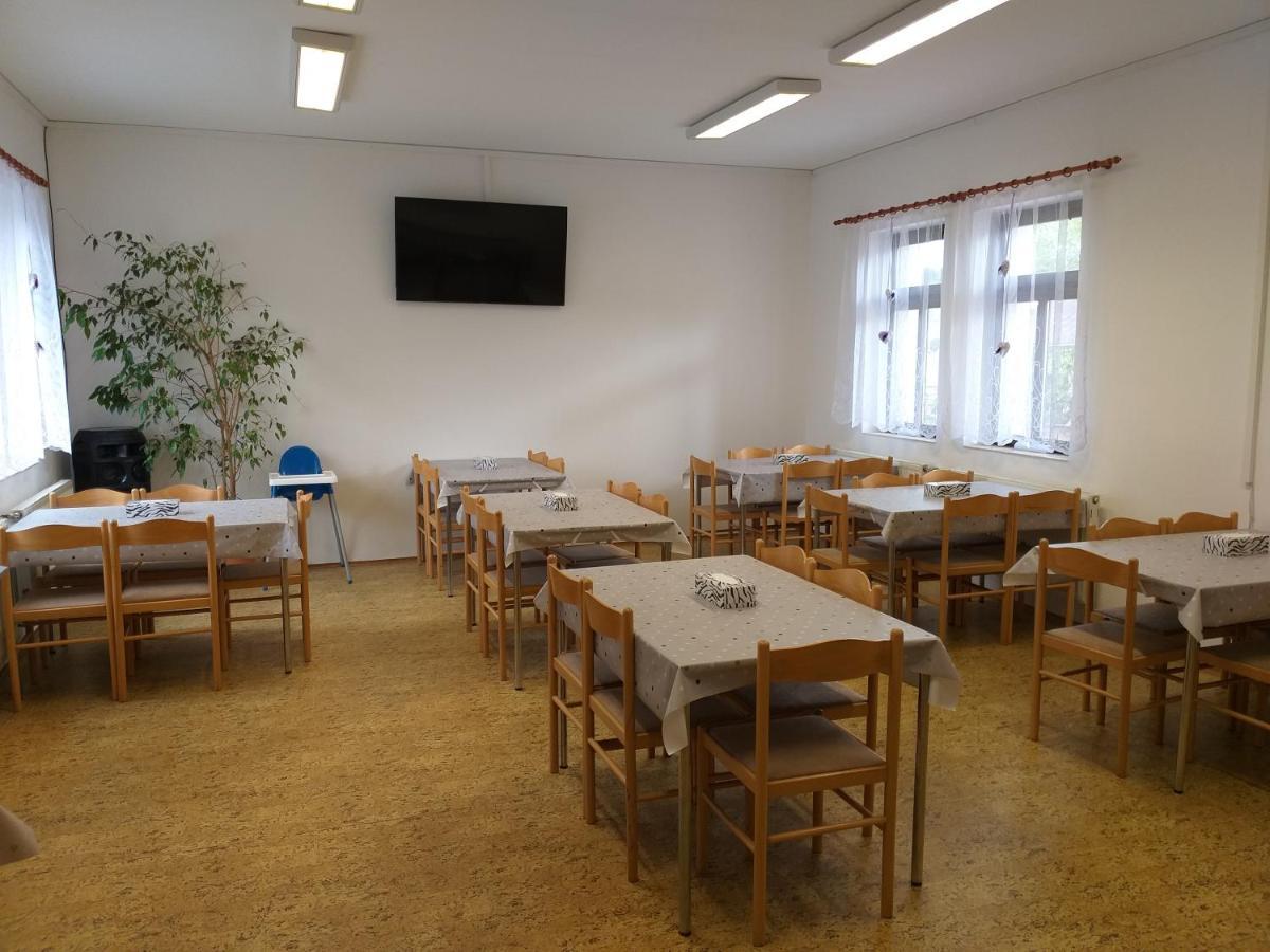 U Pohody Hotel Kovarska Luaran gambar