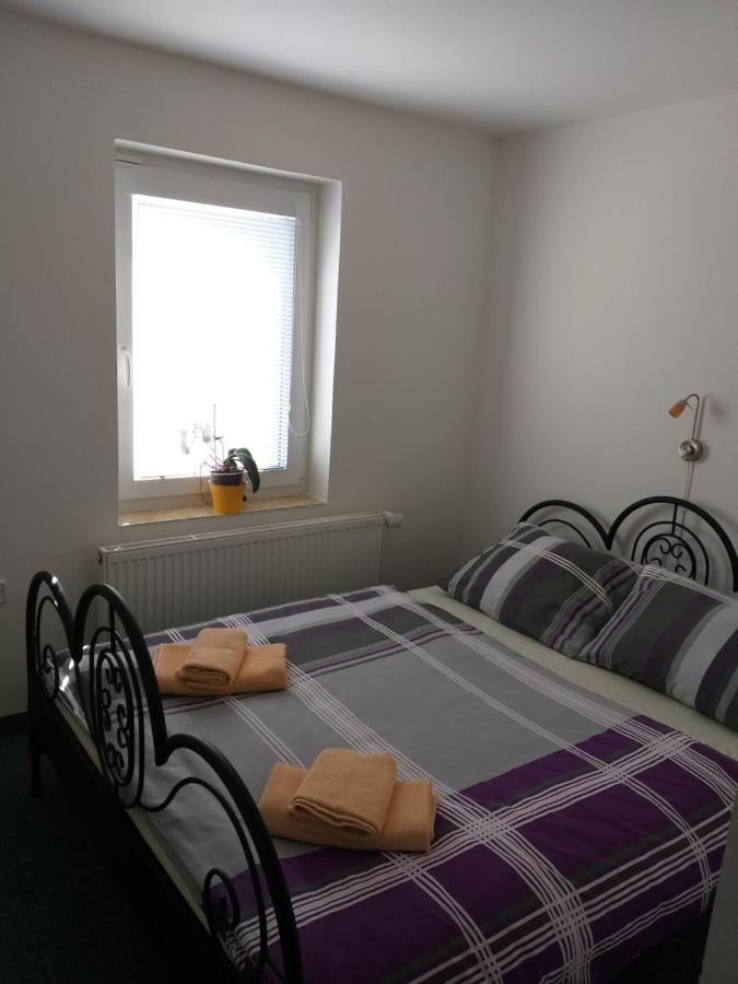 U Pohody Hotel Kovarska Luaran gambar