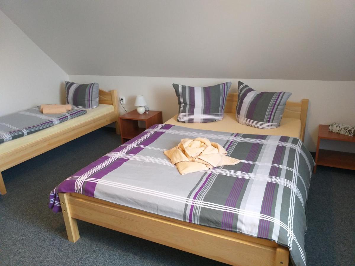 U Pohody Hotel Kovarska Luaran gambar