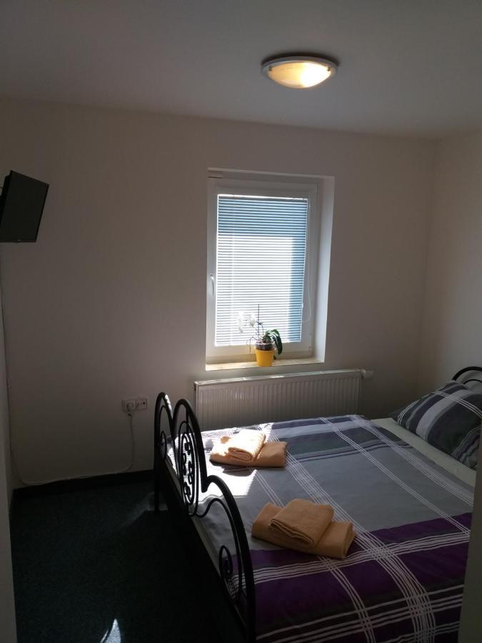 U Pohody Hotel Kovarska Luaran gambar