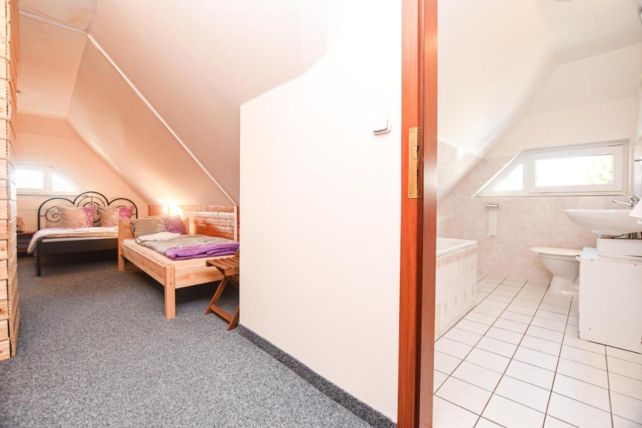 U Pohody Hotel Kovarska Luaran gambar
