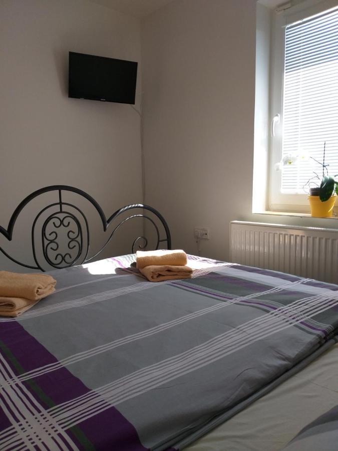 U Pohody Hotel Kovarska Luaran gambar