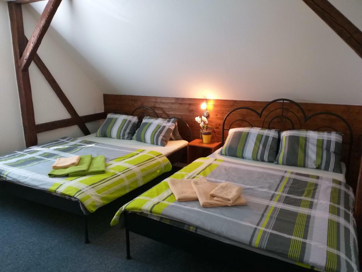 U Pohody Hotel Kovarska Luaran gambar